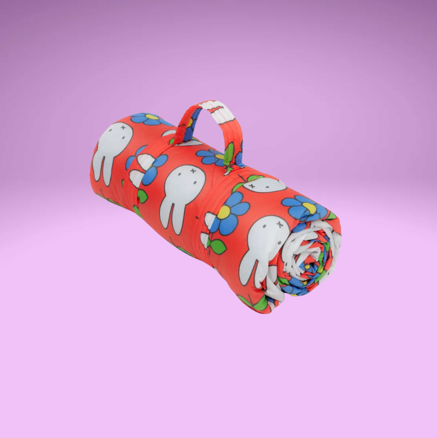 Miffy Picnic Blanket 25'