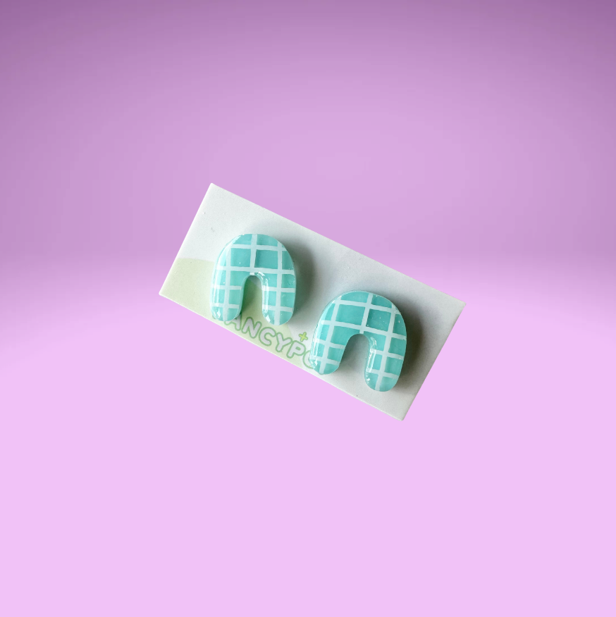 Grid Arch Earrings (2 colors)
