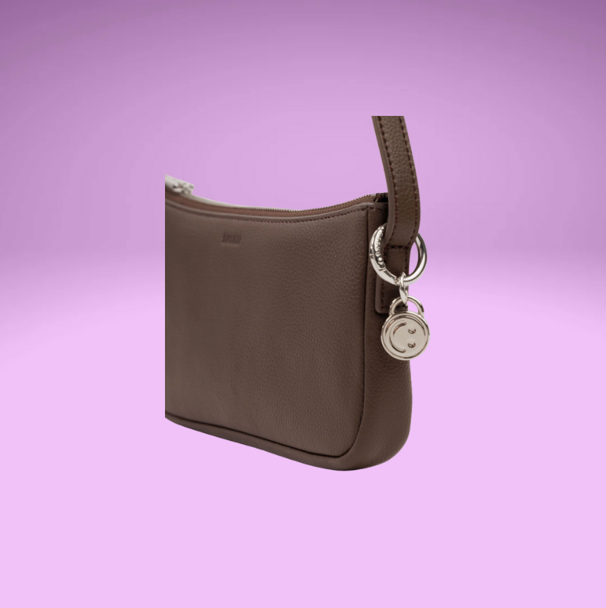Recycled Leather Pochette